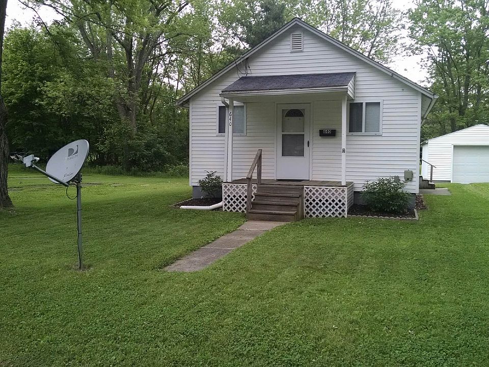 1st image of 640 Burns St