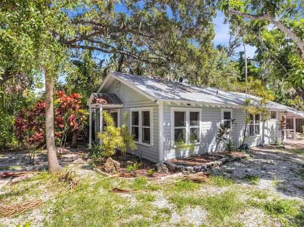 1300 40th St, Sarasota, FL 34234