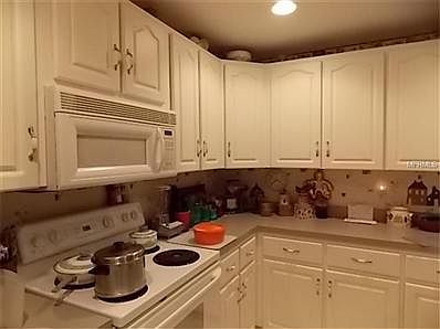2nd image of 44035 Parkway Ln