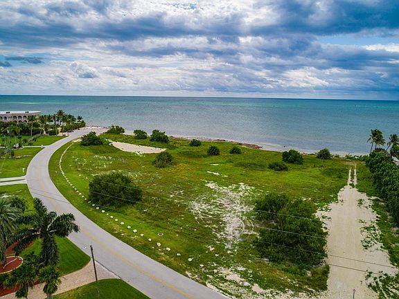 2nd image of 63 Coco Plum Dr