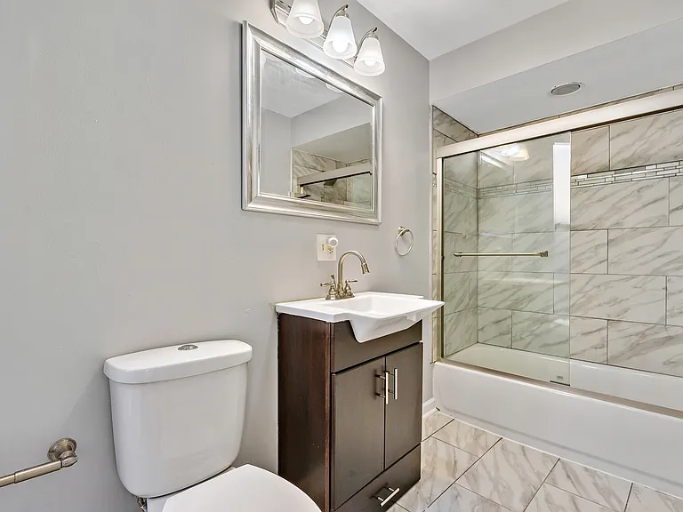 4144 S King Dr #11M — Photo 11