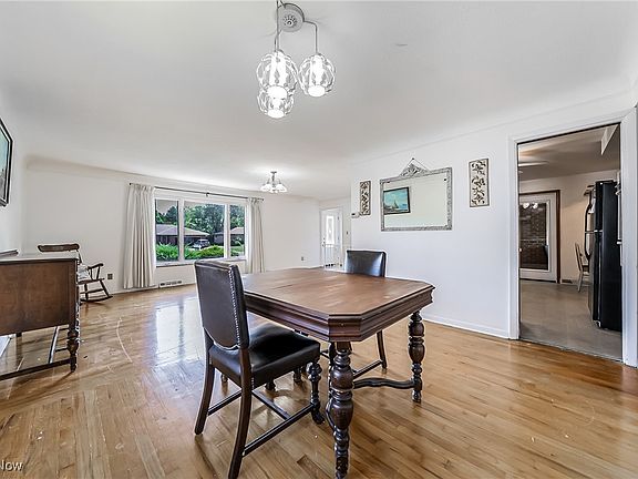 4th image of 25908 Melibee Dr