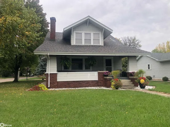 1303 9th Ave E, Oskaloosa, IA 52577