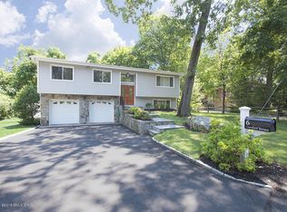 6 Crawford Ter, Riverside, CT 06878