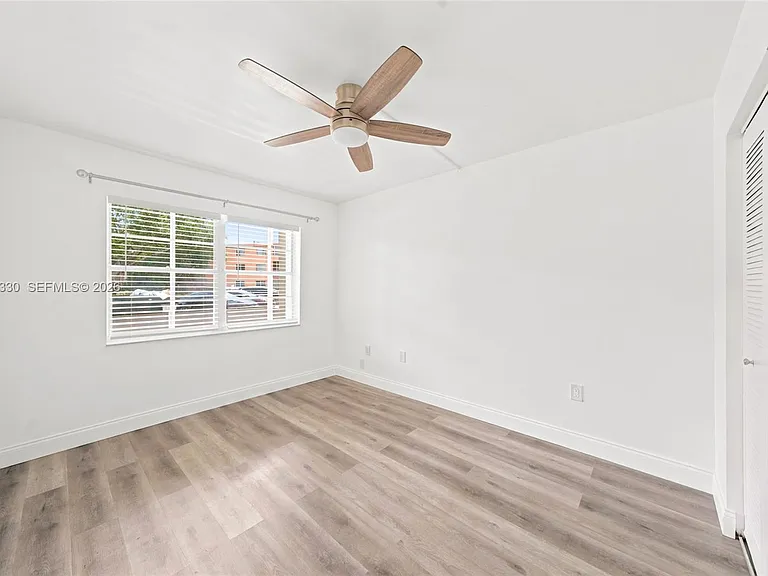 4384 NW 9th Ave #19-1D — Photo 13