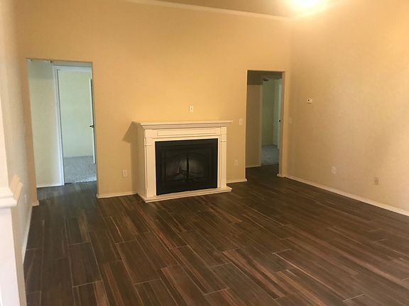 4th image of 8406 Barstow Dr
