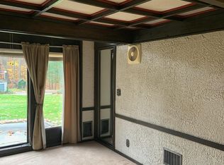 215 W Gore Rd, Erie, PA 16509