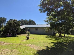 2119 Strickland Rd, Waynesboro, MS 39367
