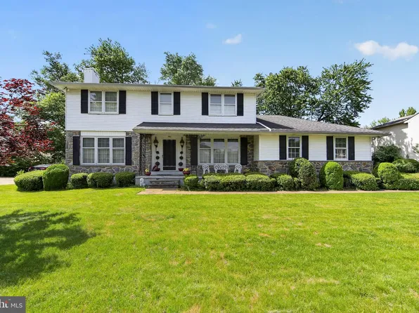 9 Crenshaw Dr, Wilmington, DE 19810