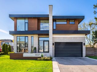 1337 Waverly Ave, Oakville, ON L6L 2S4
