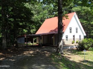 3148 Yuork Dr, Crossville, TN 38572