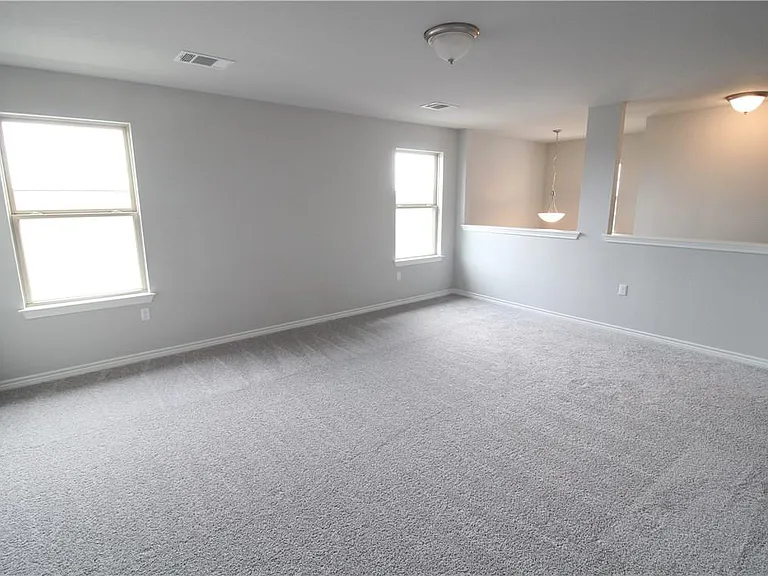 1320 Ambler Dr — Photo 13