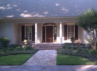 3 Greatcoat Ln, Savannah, GA 31411