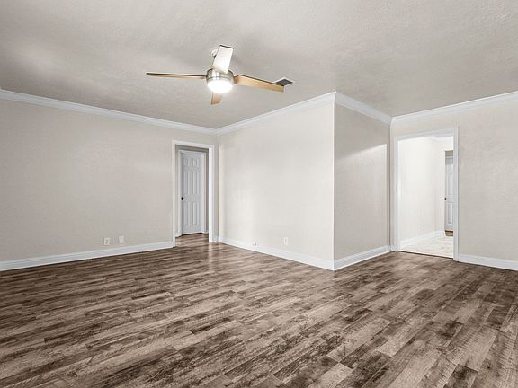 3rd image of 8455 Frazier Dr