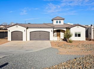513 Monterrey Rd NE, Rio Rancho, NM 87144