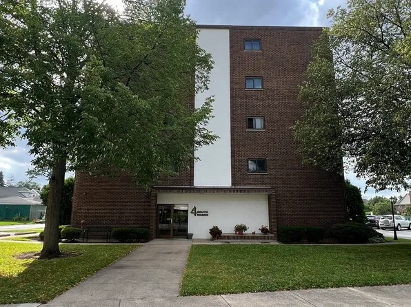 4 S Mason St APT 105, Bensenville, IL 60106