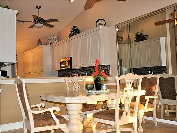 5th image of 14310 Hickory Links Ct APT 1725