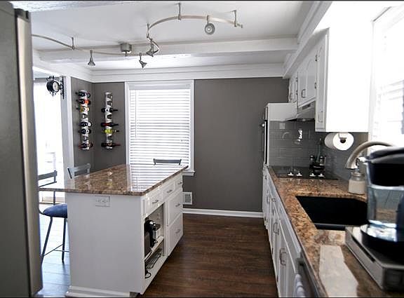 2nd image of 9705 Melrose Dr