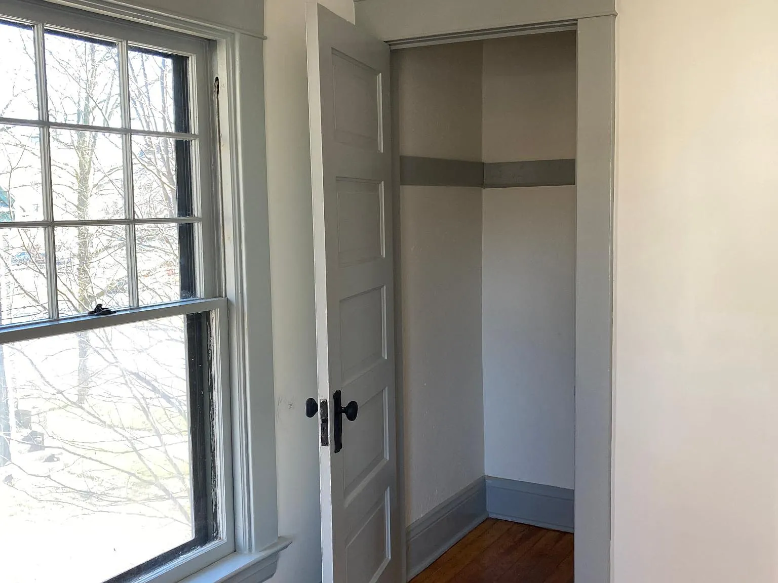 309 W Marion St — Photo 3
