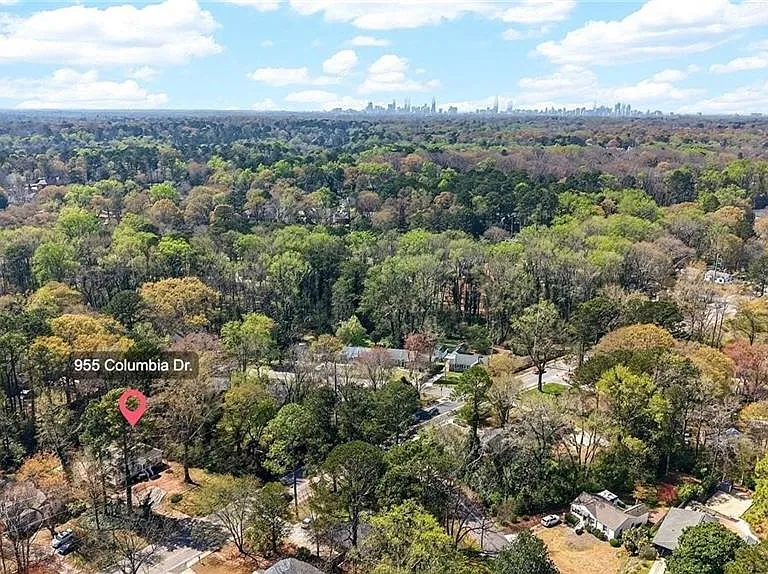 955 Columbia Dr — Photo 31
