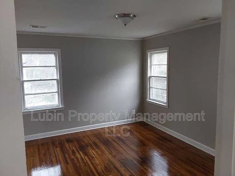 3504 Wilshire Rd — Photo 5