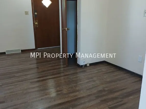 9531 W Bradley Rd, Milwaukee, WI 53224