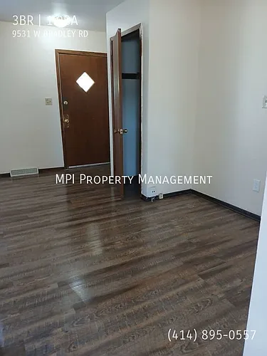 9531 W Bradley Rd Photo 1