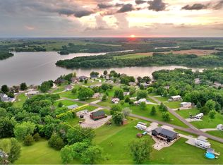 32354 Bufflehead Dr #32356, Unionville, MO 63565