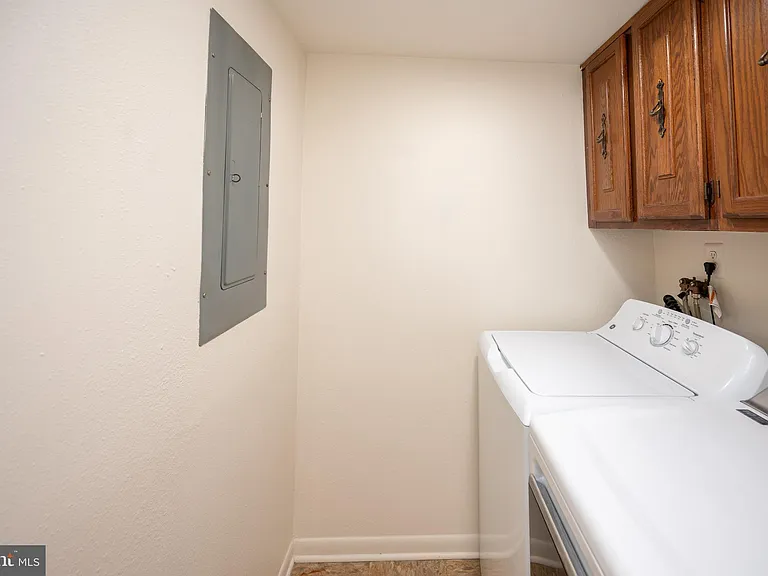 15310 Beaverbrook Ct #89-1B — Photo 9