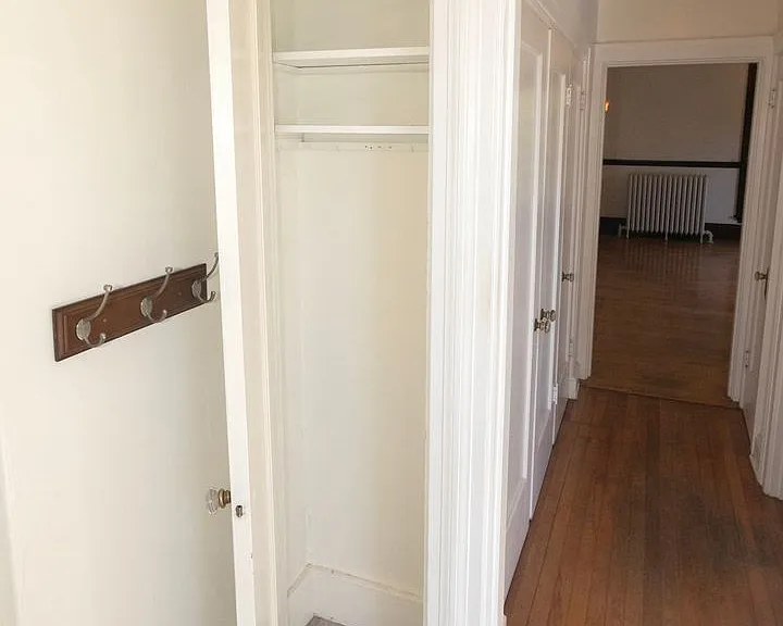 438 State St — Photo 13