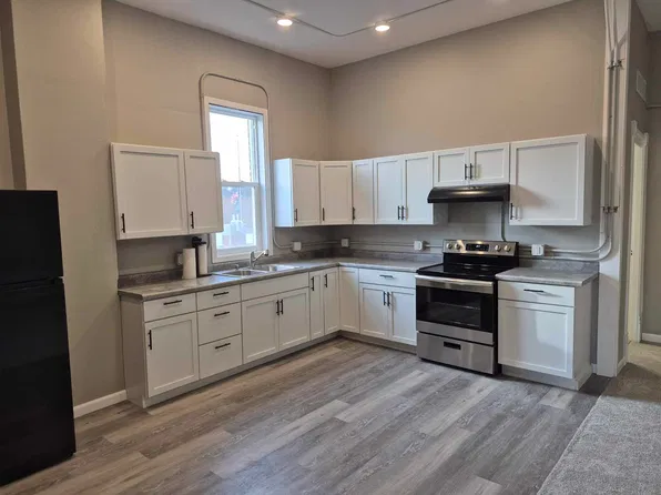 19 W Central St #3, Chippewa Falls, WI 54729