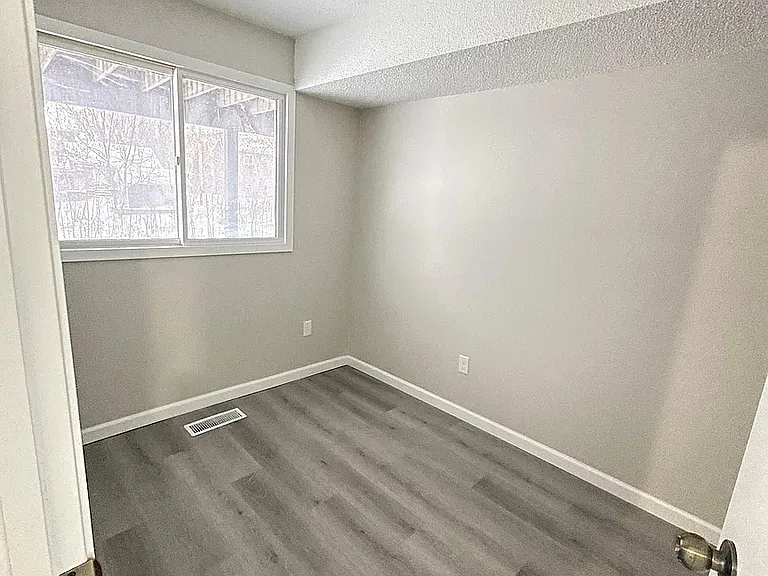 112 118th Ave NE #112 — Photo 6