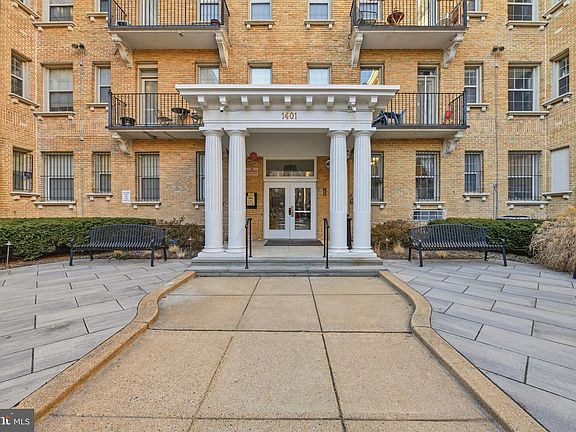 3rd image of 1401 Columbia Rd NW APT 414