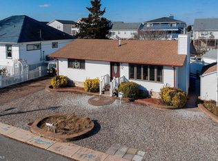 4 Rona Ln, Manahawkin, NJ 08050