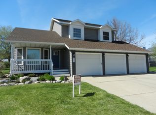 808 Browning Ave, Bismarck, ND 58503
