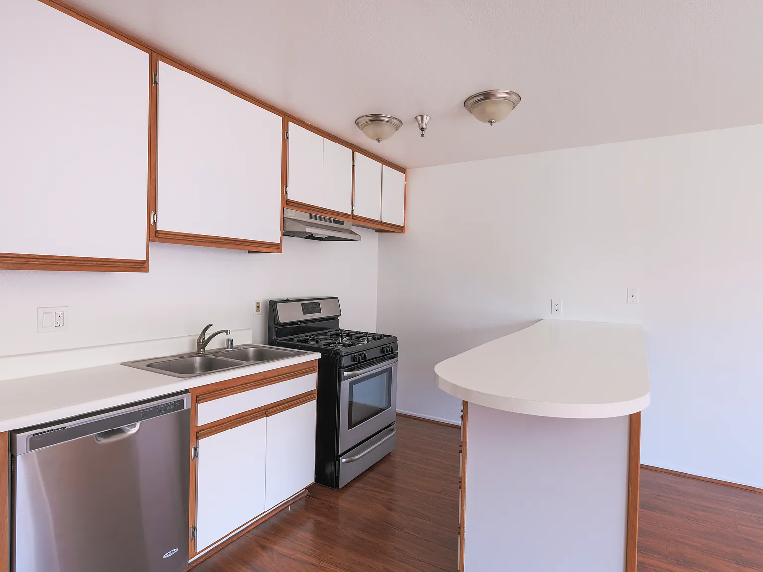 Studio, $1,795 — Photo 4