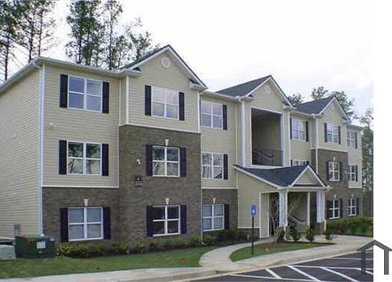 1202 Fairington Ridge Cir