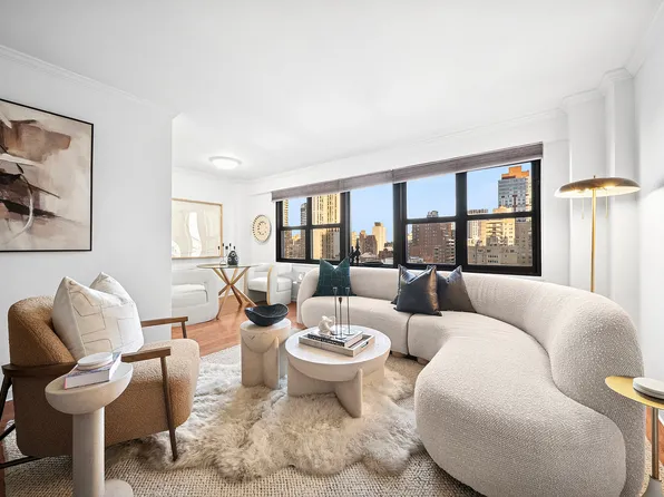 240 East 76th Street image 1 of 4