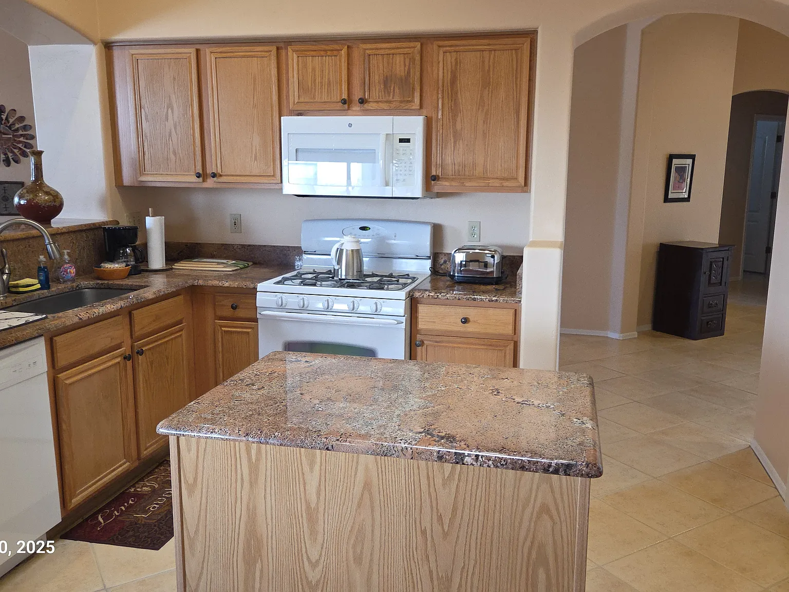 7463 E Placita Luz De La Luna — Photo 2