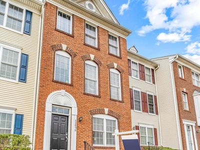 25090 Lomax Ter, Chantilly, VA, 20152