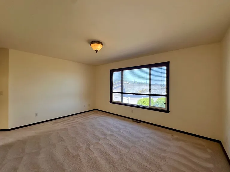 1331 SW Harbor Vista Cir — Photo 28