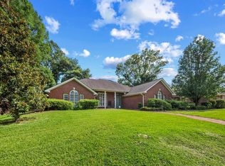 624 Oakview Dr, Nacogdoches, TX 75965