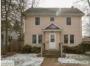 1422 Prospect St, Lansing, MI 48912
