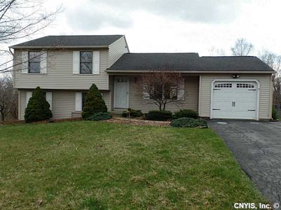 304 Hornady Dr, Syracuse, NY, 13209