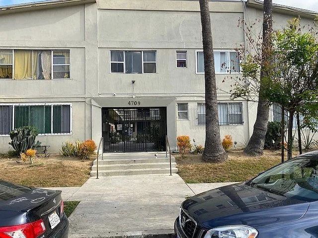 4709 August St. (Augolet, LLC) — Photo 4