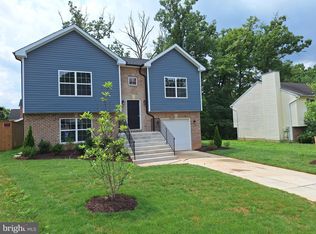 10109 Ridge St, Lanham, MD 20706