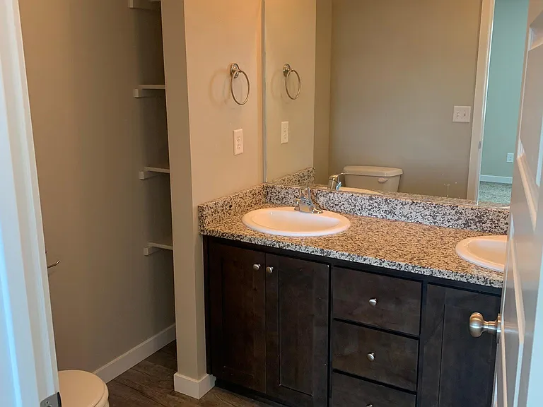 726 Trails End — Photo 2