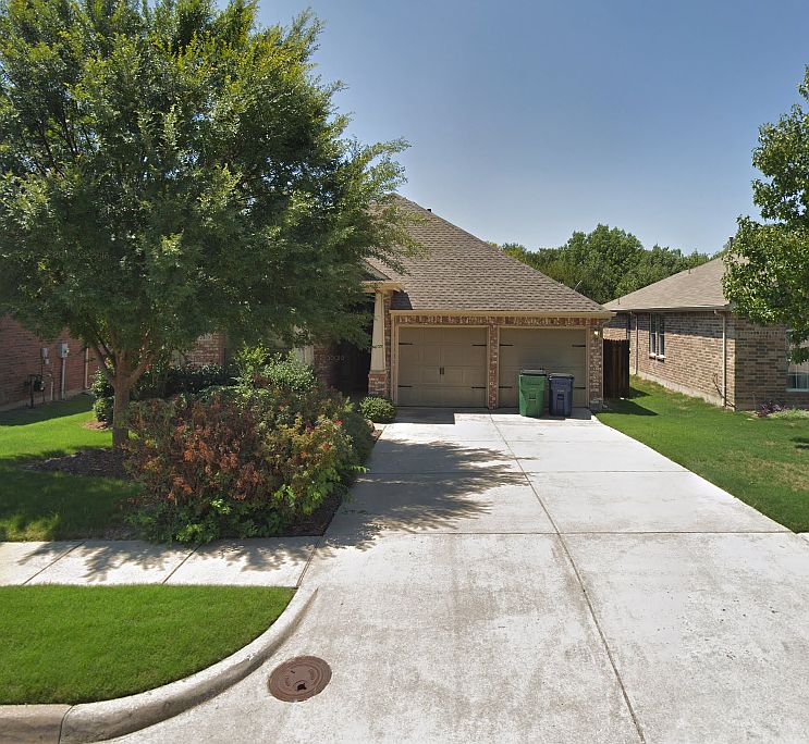 1st image of 2817 Laurel Oak Dr