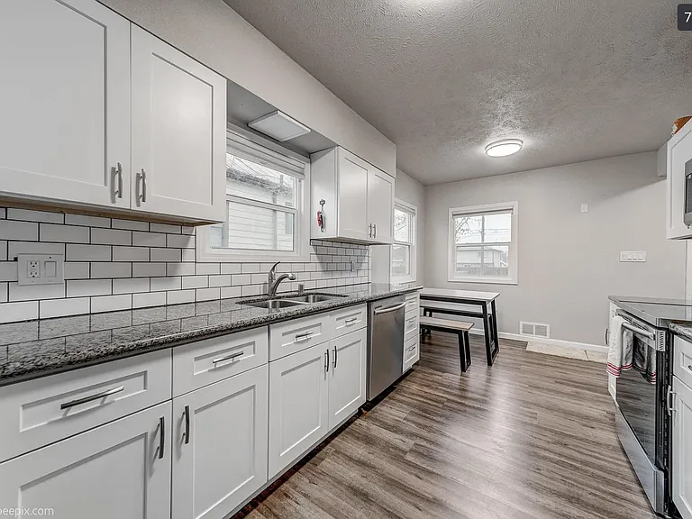 1617 E Mallon Ave — Photo 6