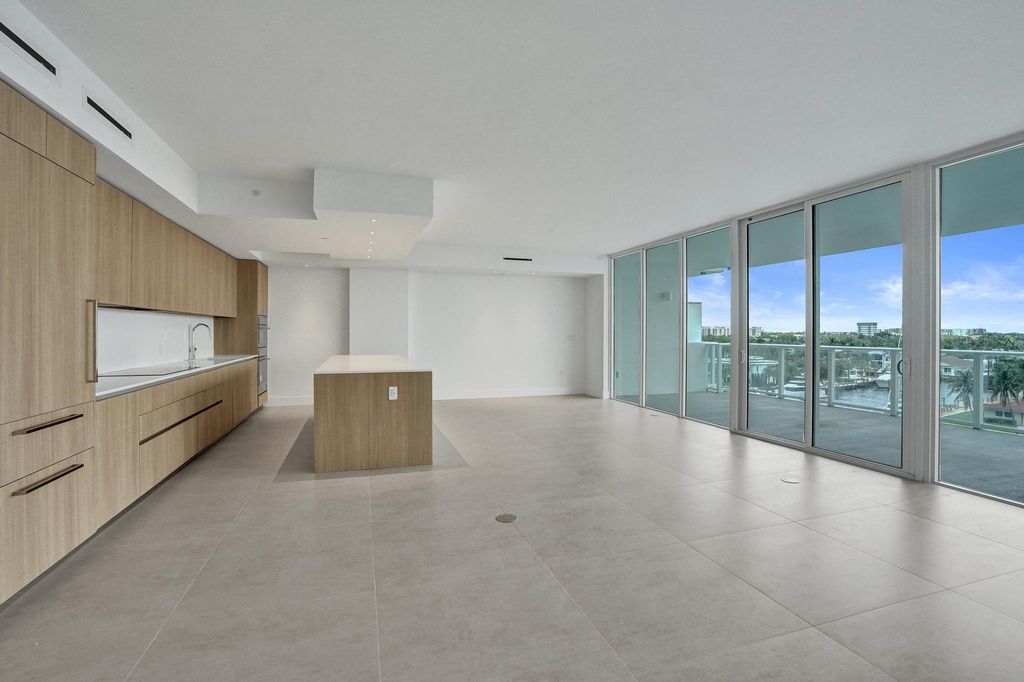 407 N Riverside Drive #602, photo 9
